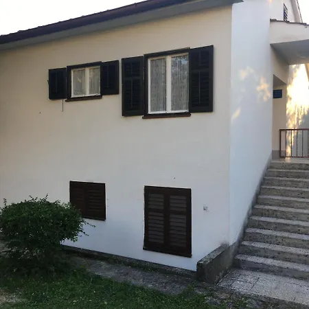 Apartman Kora Njivice Buitenkant foto