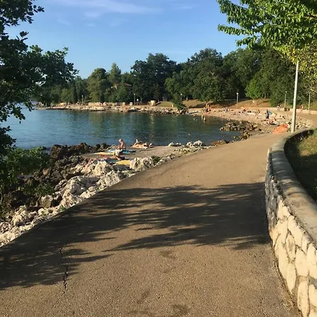 Apartman Kora Njivice Buitenkant foto